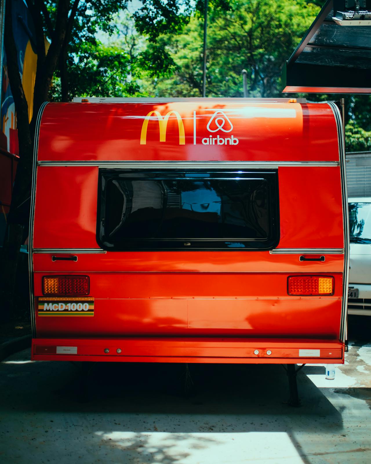 Vehicle Graphics & Mobile Advertising