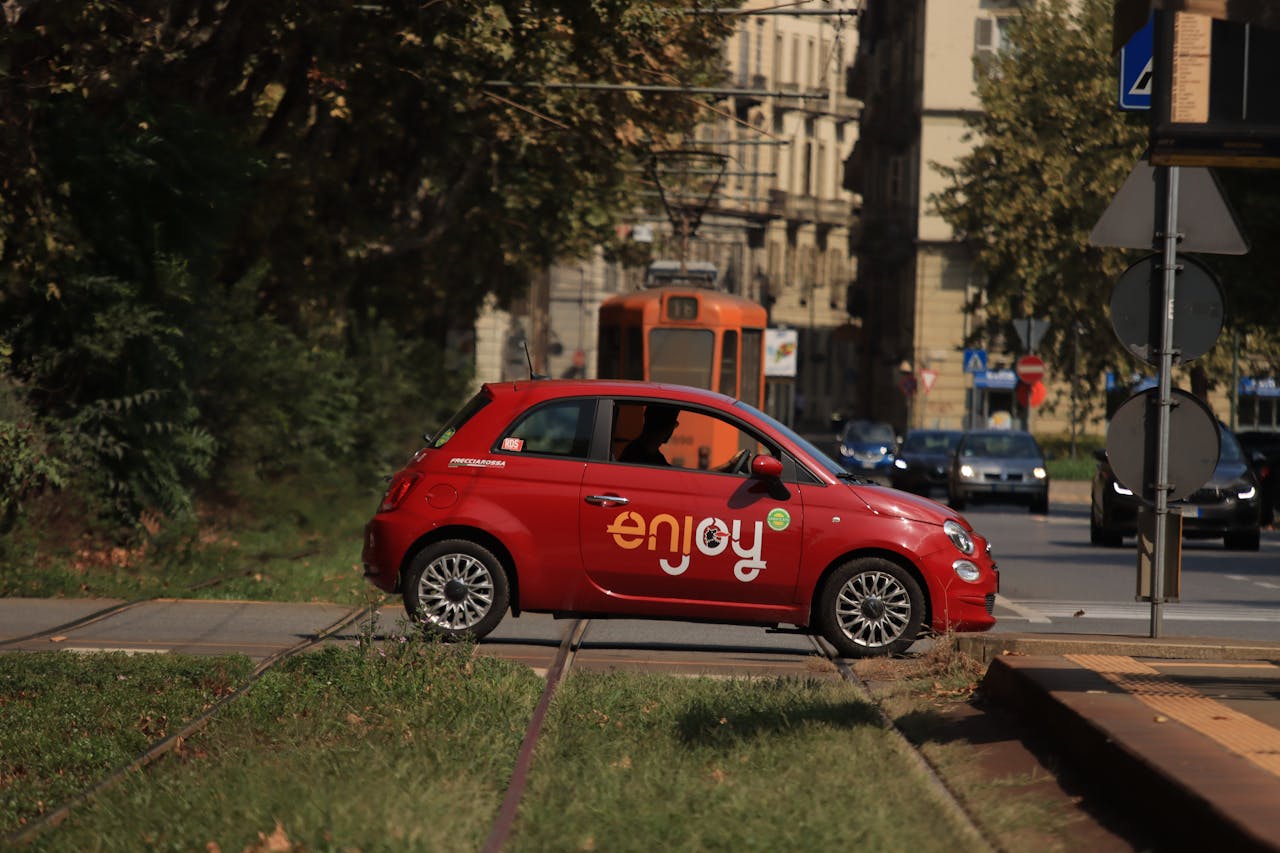 Vehicle Graphics & Mobile Advertising